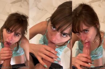 Watch Riley Reid Deepthroat Blowjob